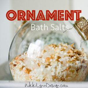 Ornament Bath Salts - These cute and inexpensive ornament bath salts are a wonderful gift for multiple people on your gift giving list.